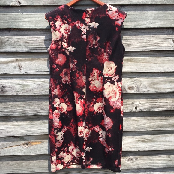 Beautiful floral print shift - Picture 3 of 4